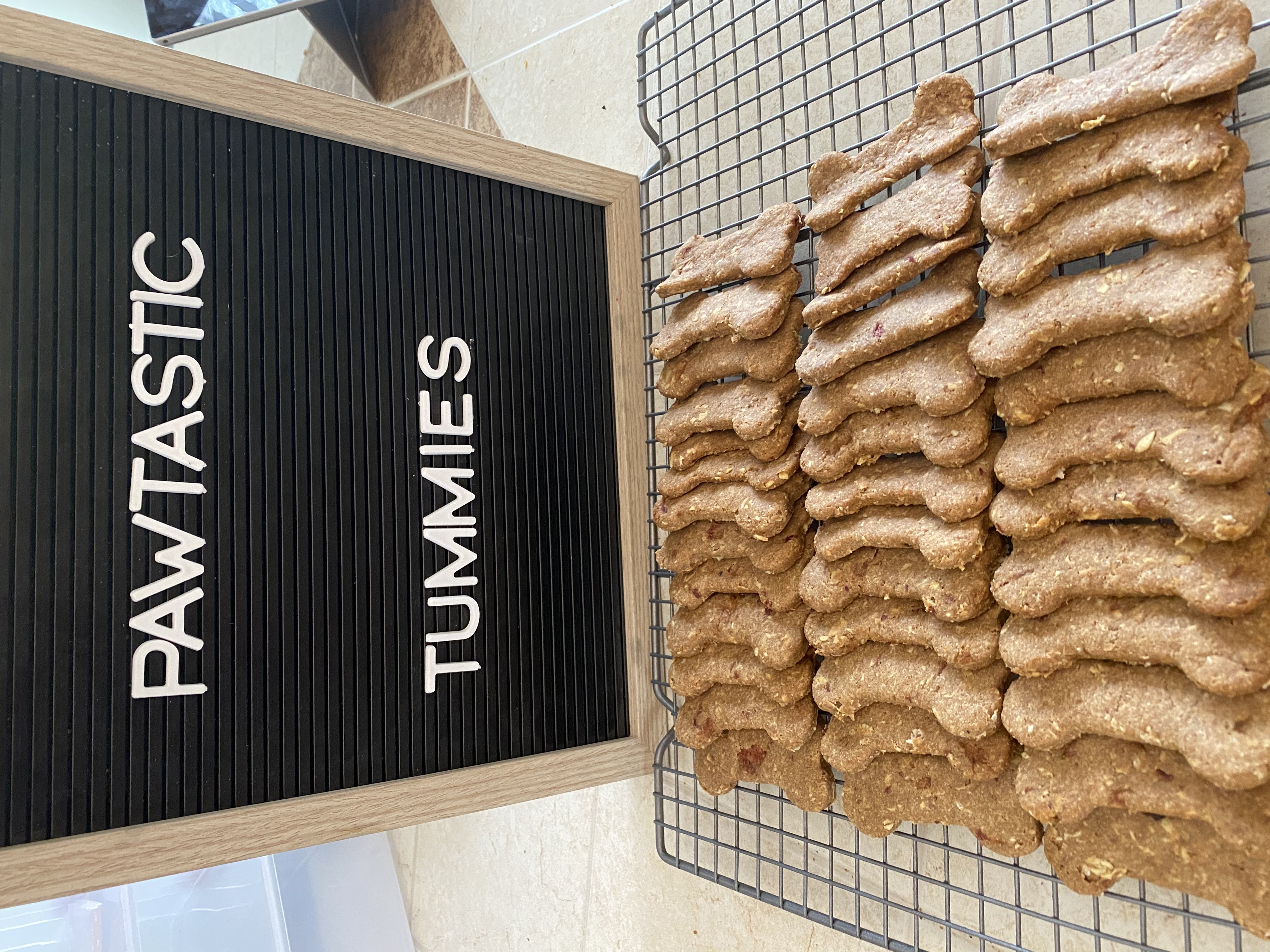 Strawberry & Oatmeal Biscuits 